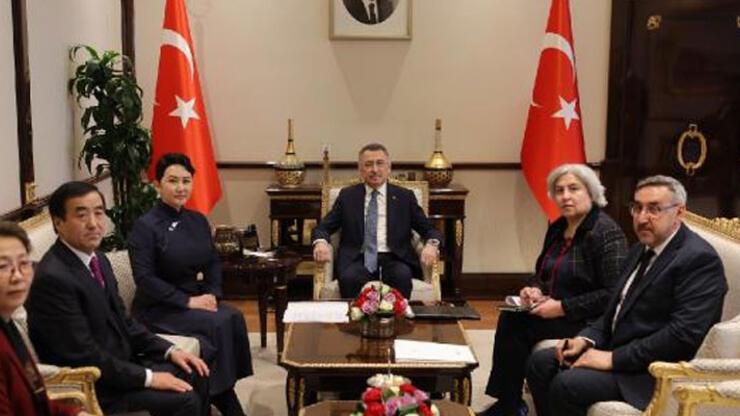 Cumhurbaşkanı Yardımcısı Oktay, Moğolistan Dışişleri Bakanı Batmunkh ile görüştü