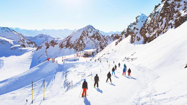 Beklenen kar yağmadı: Fransa'daki kayak merkezi, kapılarını kalıcı olarak kapattı