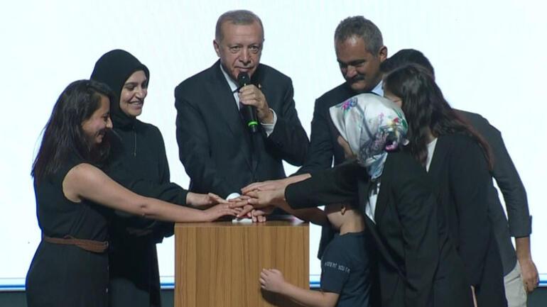 Son dakika... 20 bin öğretmen ataması Cumhurbaşkanı Erdoğandan açıklamalar