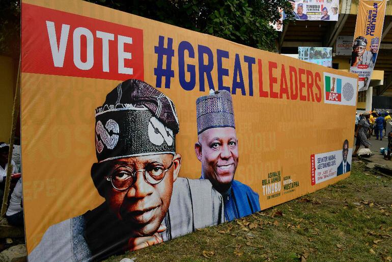 Nijeryada ilk sonuçlara göre devlet başkanlığı seçimini Tinubu kazandı