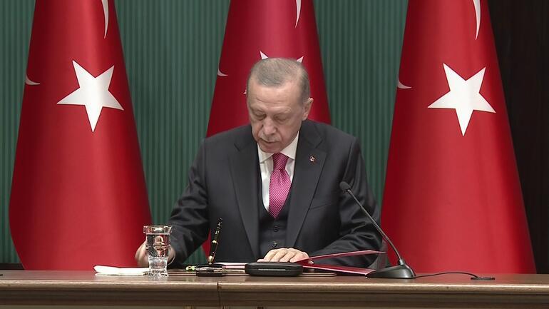 Son dakika... Cumhurbaşkanı Erdoğan seçim kararını imzaladı: Türkiye 14 Mayısta sandık başında