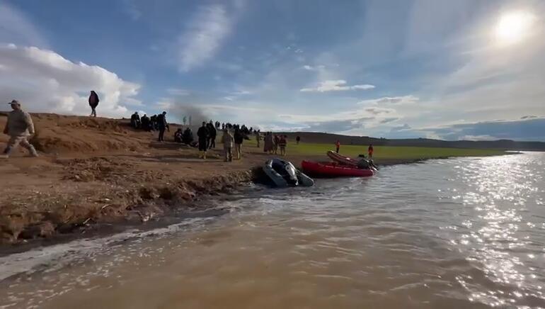 Göl kıyısında acılı bekleyiş: Kayıp TIR şoförü aranıyor