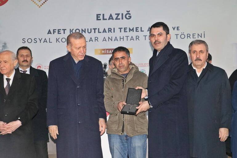 Elazığda afet konutları temel atma töreni... Cumhurbaşkanı Erdoğan: Bay bay Kemale Kandilden selam geliyor