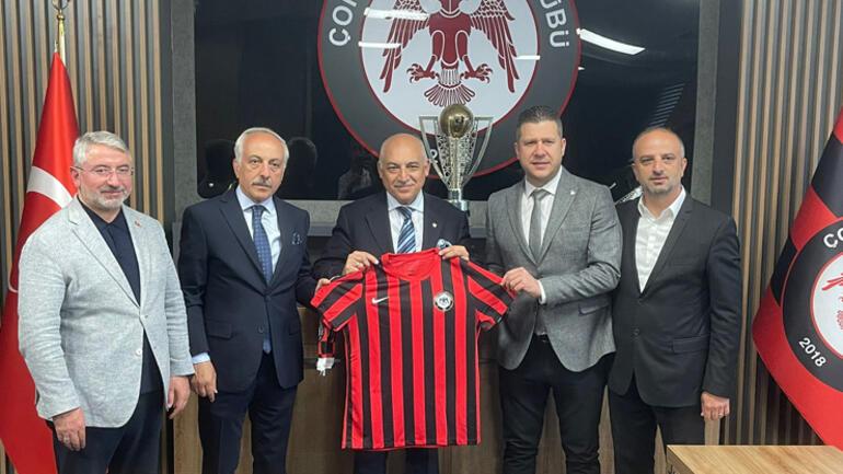 TFF Başkanı Mehmet Büyükekşi akademi ziyaretlerine Çorum FK ile devam etti