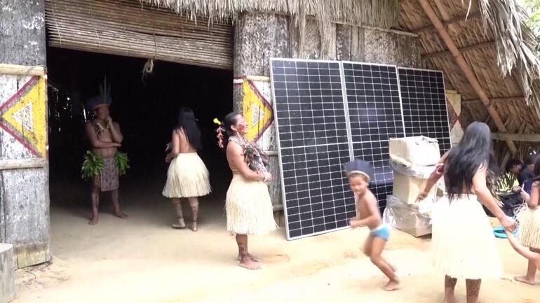 Amazon kabilesine güneş paneli